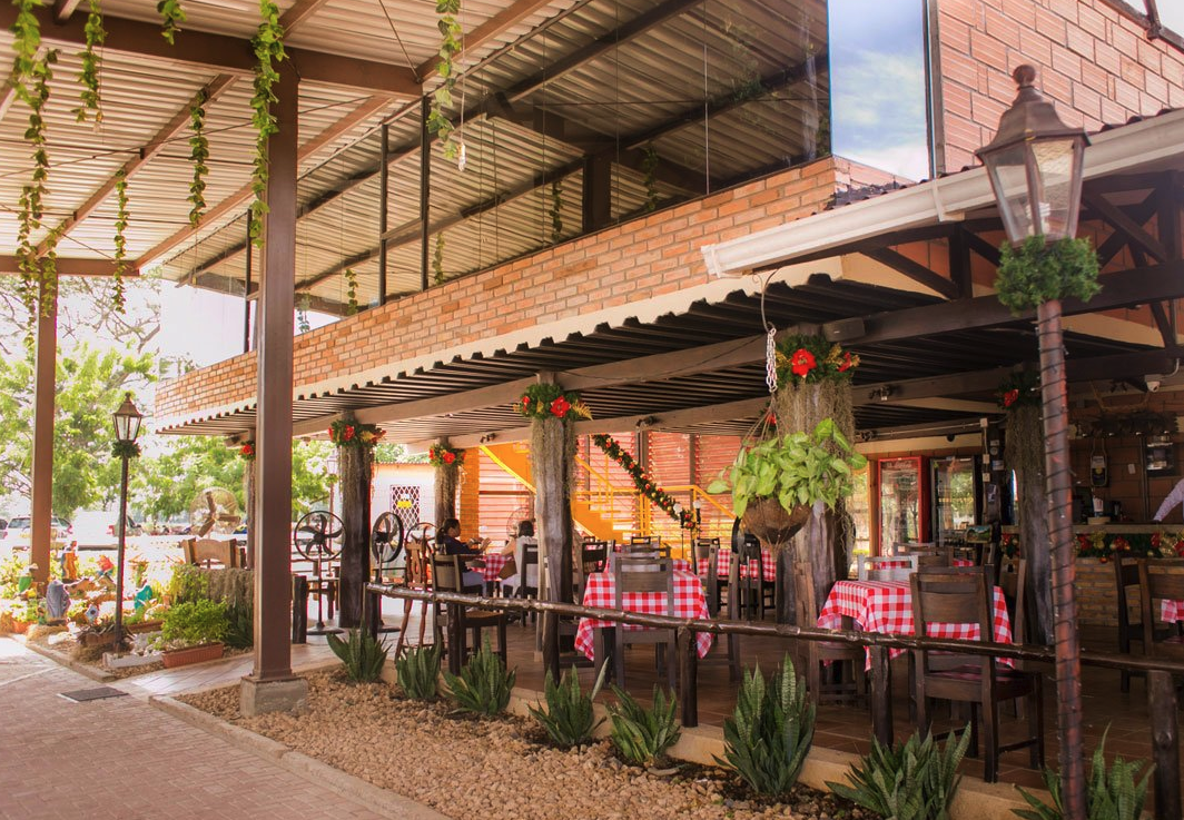 Terraza del restaurante El Portón en Montería
