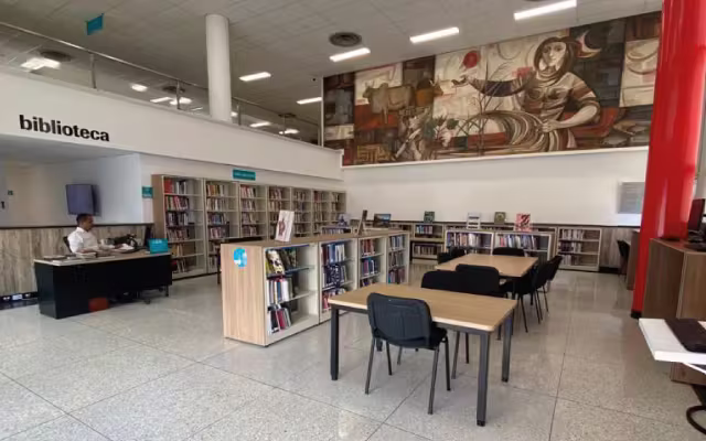 ¿Quieres conocer el universo de David Sánchez Juliao? Aquí te contamos cómo consultar su archivo en Montería