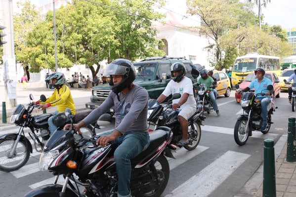 Nuevas medidas para el uso correcto del casco para motociclistas