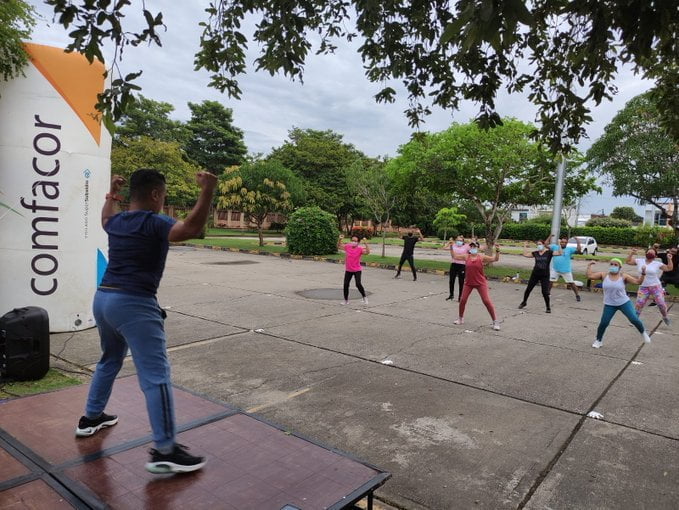 Todo un abanico de posibilidades para salir de la rutina, puedes encontrar en el Parque Recreacional de Tacasuán de Montería. Hay desde actividades deportivas para jóvenes y adultos, hasta formaciones didácticas para los más pequeños de la casa. 