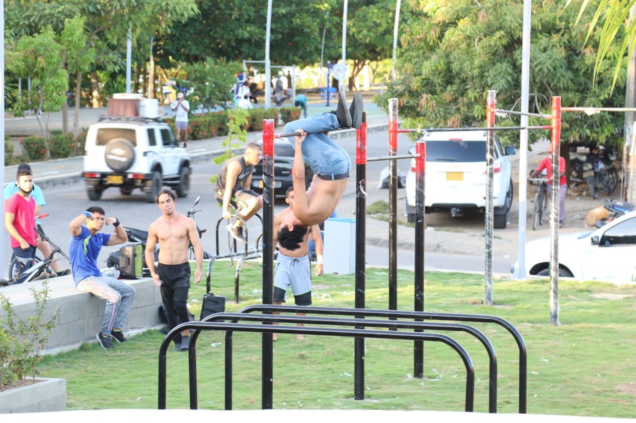 El parque para deportes extremos ubicado entre calles 38 y 39 con avenida Primera, ya está a disposición de los deportistas monterianos. 