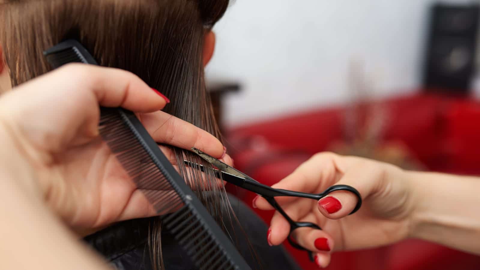 Días ideales para cortarse el cabello en febrero