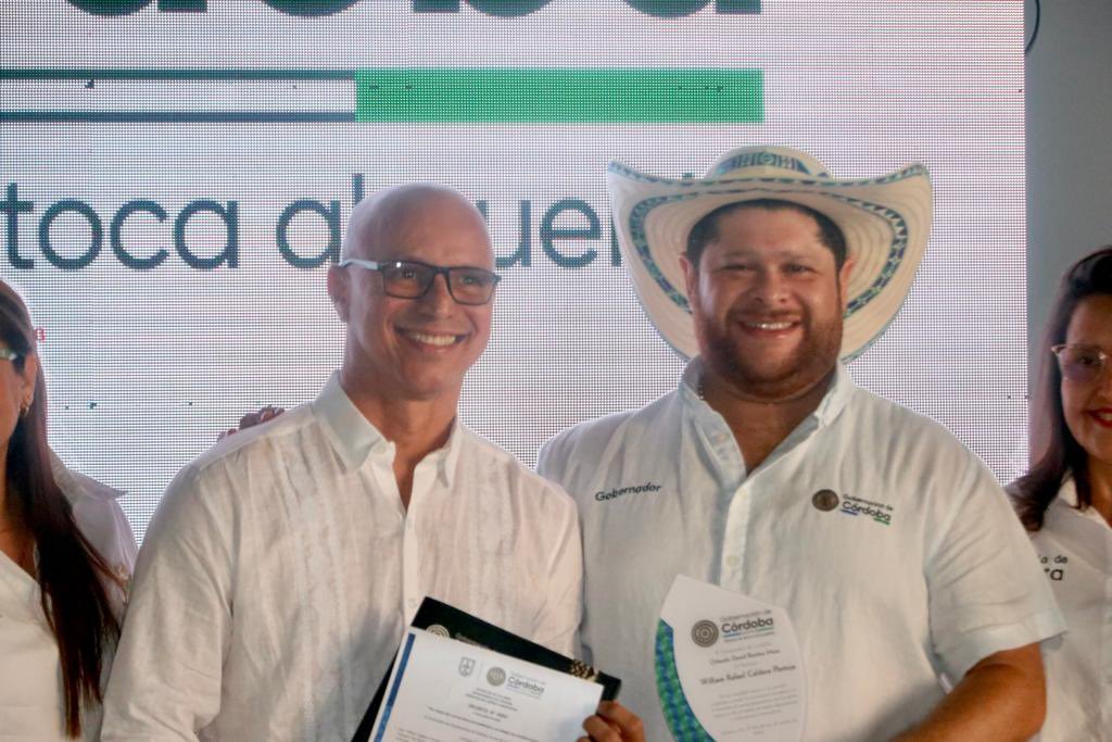 Córdoba rindió homenaje a docente sahagunense que podría ser el mejor del mundo